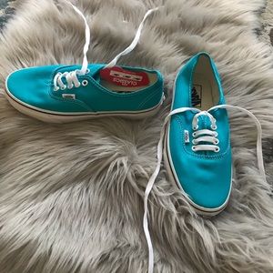 Vans Sneakers- size 7 m, 8.5 w